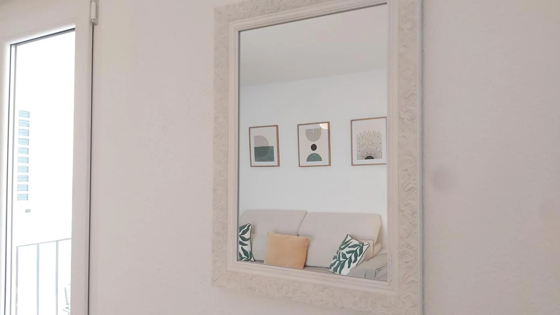 Del Parque Flats Victoria Family Apartment Malaga