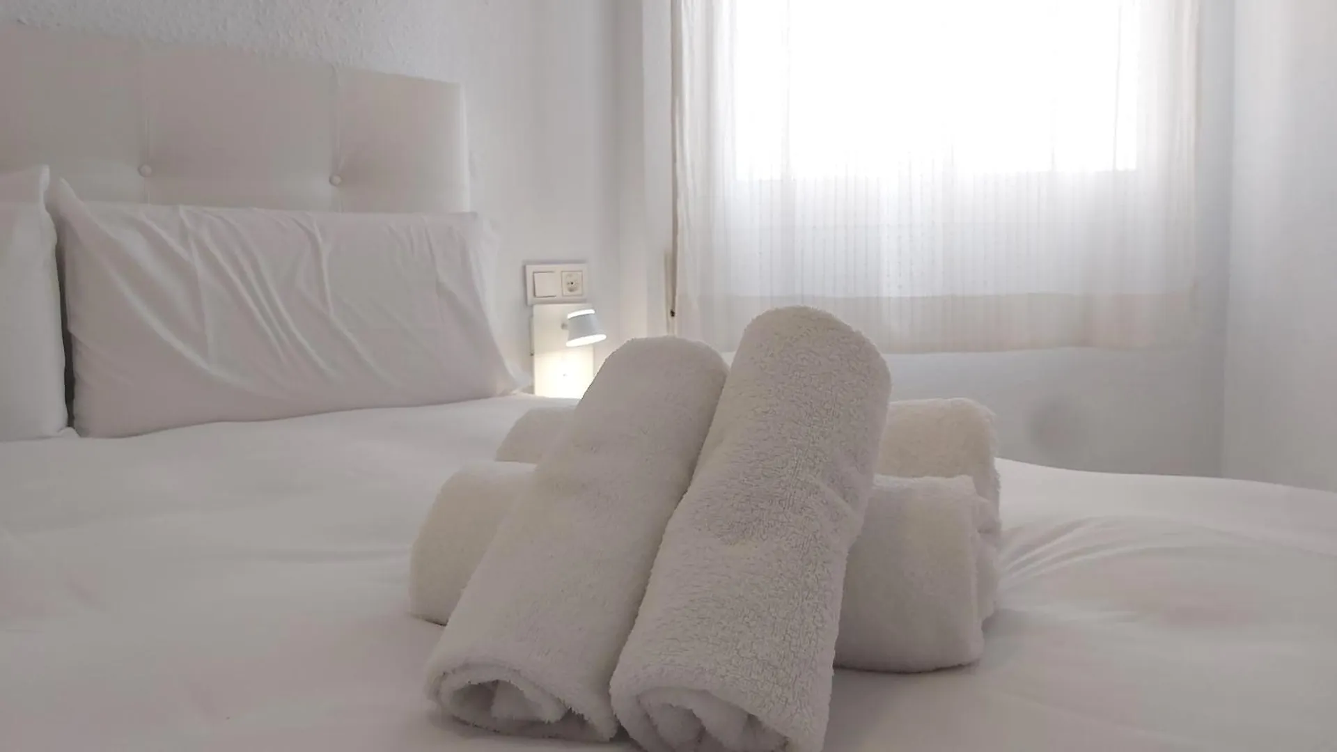 Del Parque Flats Victoria Family Apartment Malaga 0*,