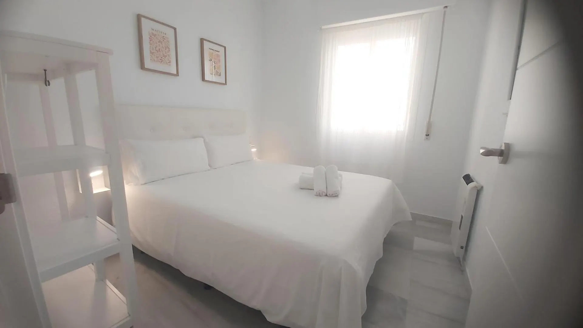 Del Parque Flats Victoria Family Apartment Malaga