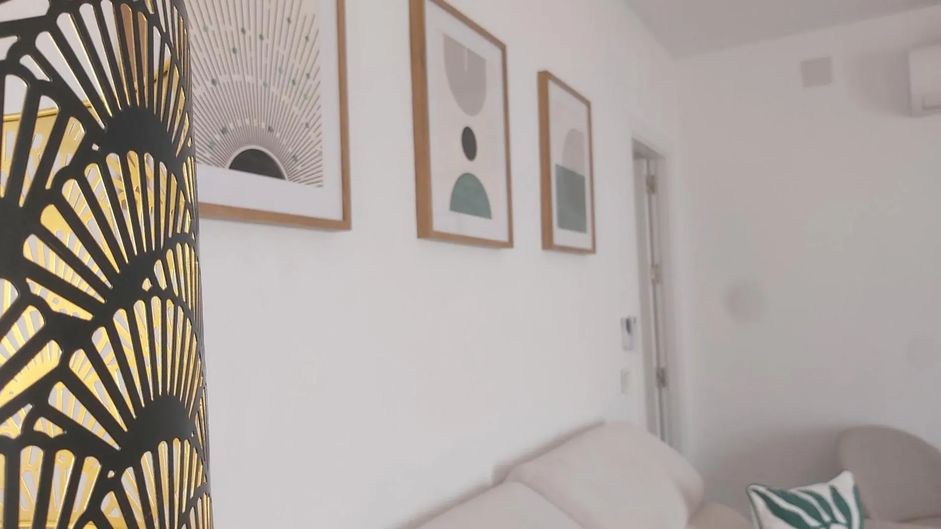 Del Parque Flats Victoria Family Apartment Malaga